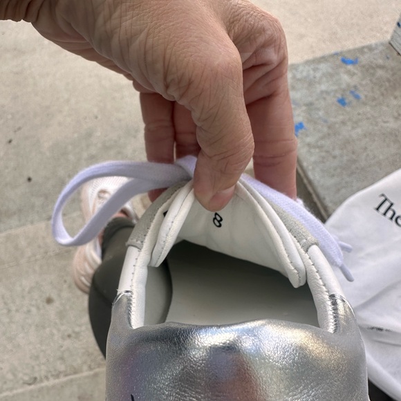 Valentino White and Gray Athletic Sneakers with Retro Design - Picture 3 of 10